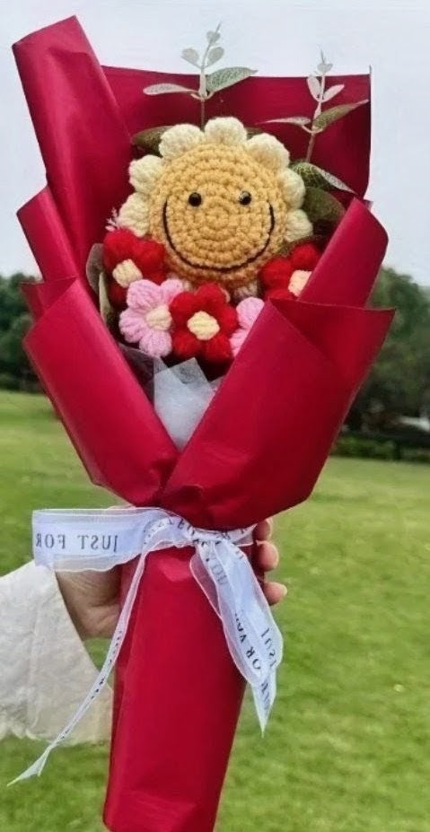 Adorable crochet sunflower