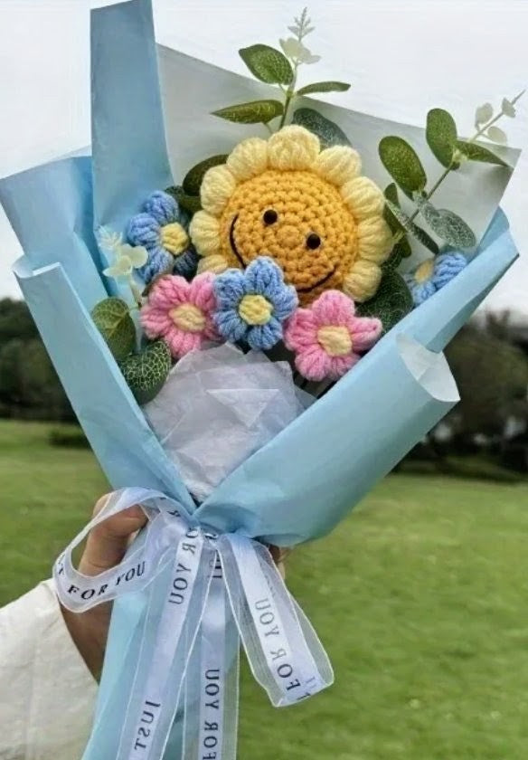 Adorable crochet sunflower