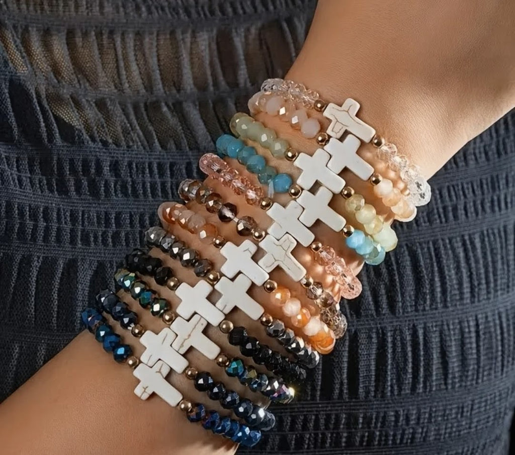 Cross bracelet made with beautiful gems